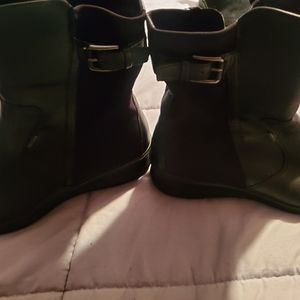 Women size 10 Black leather ECCO booties